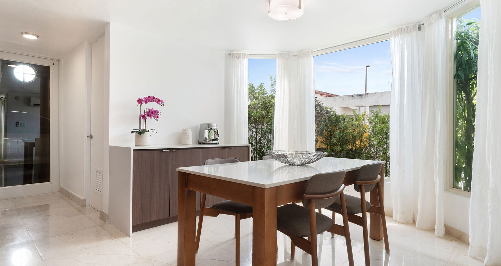 359 Camino de la Pomarrosa