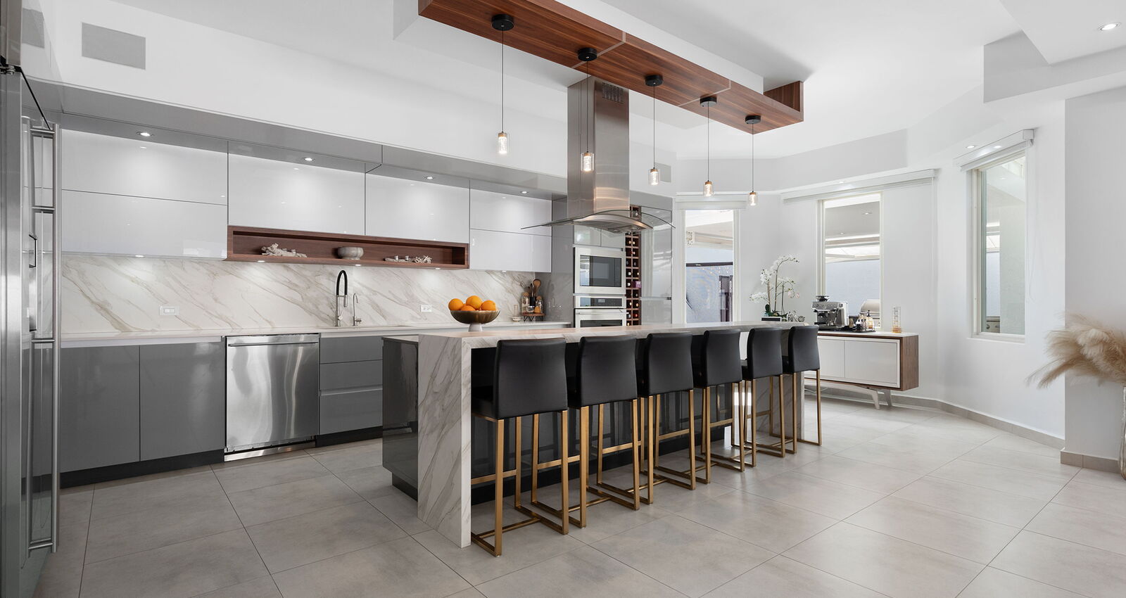 Modern Luxury Kitchen in Puerto Rico