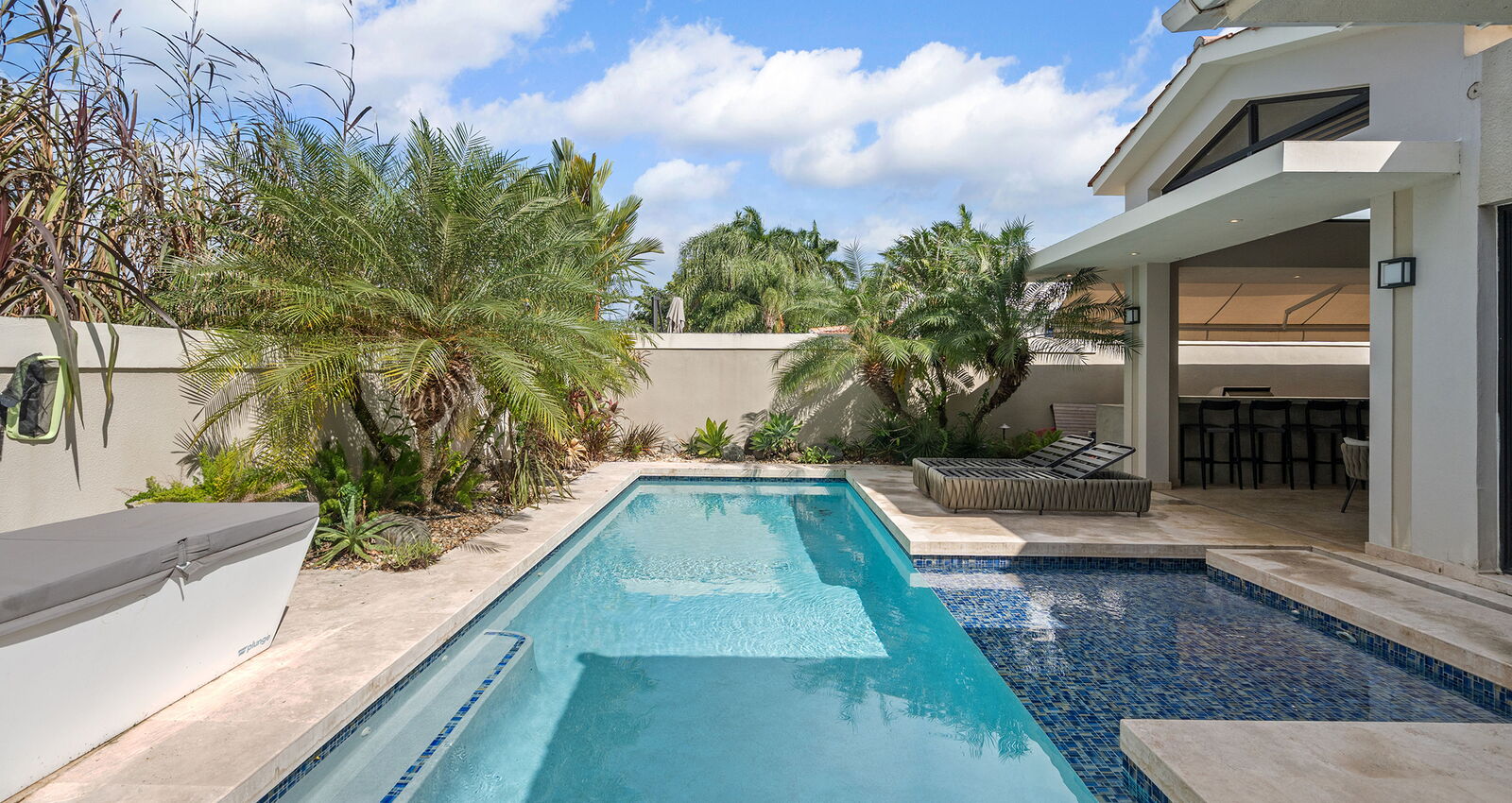 358 Camino de la Pomarrosa