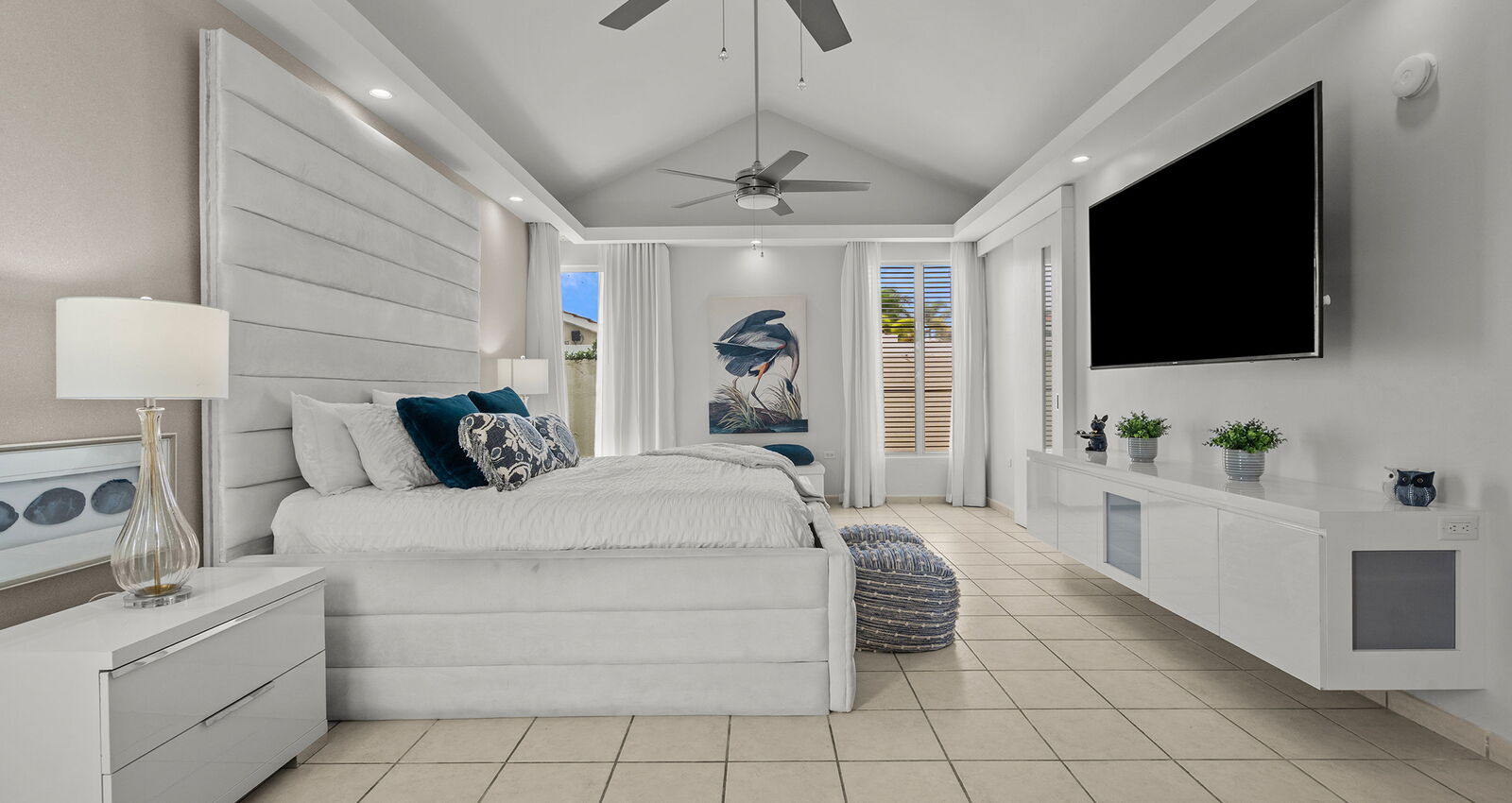 170 Camino de Los Jazmines