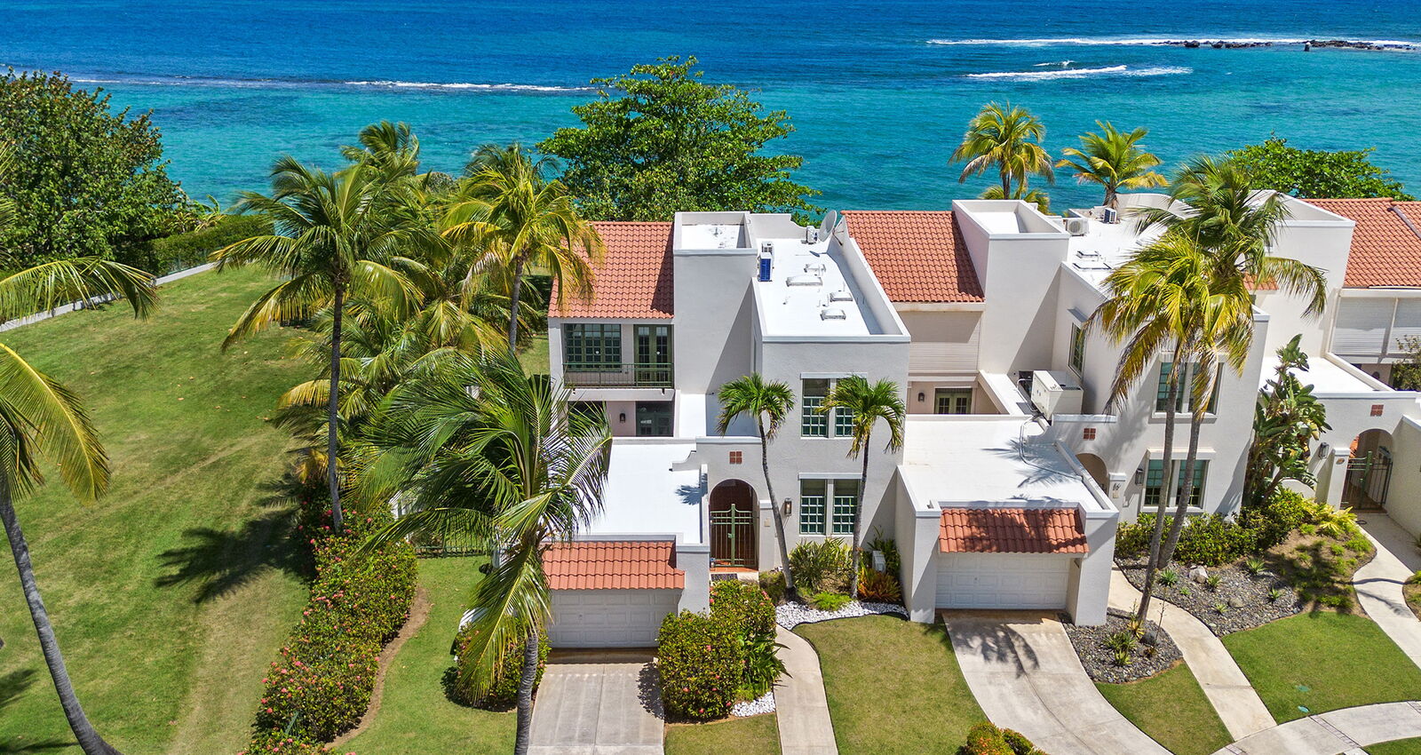 Dining Room Beach Front Rentals in Dorado Puerto Rico