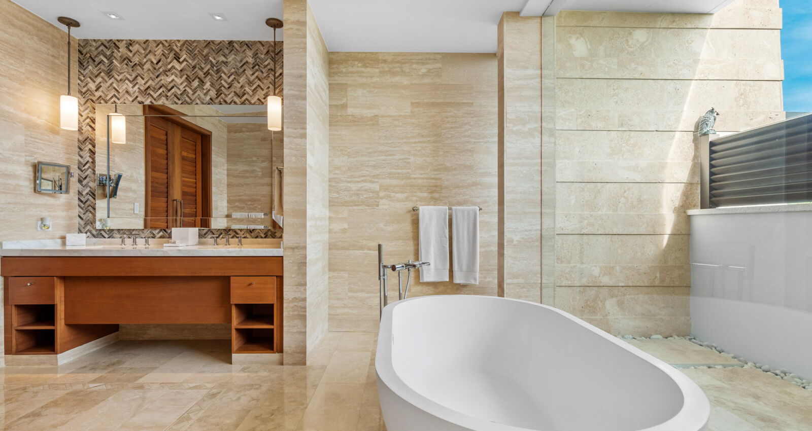 West Beach Residence #23-010