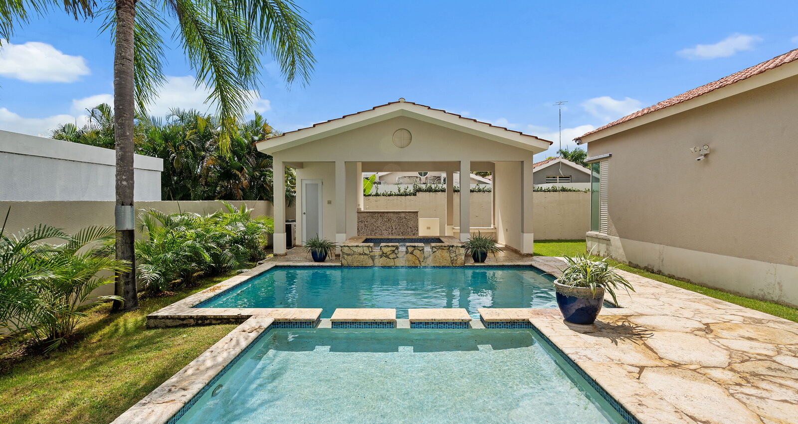 170 Camino de Los Jazmines