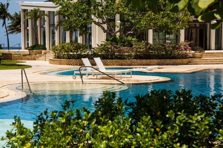 Lounge Poolside at Encanto Beach Club