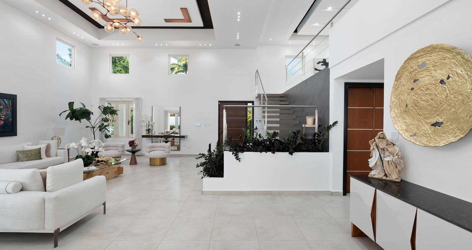 Modern Living Room in Sabanera Dorado