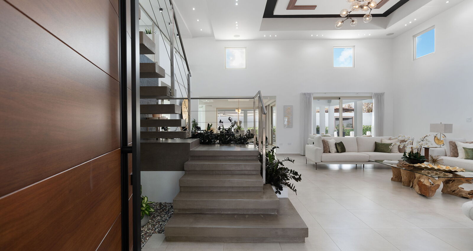 Modern Living Room in Sabanera Dorado