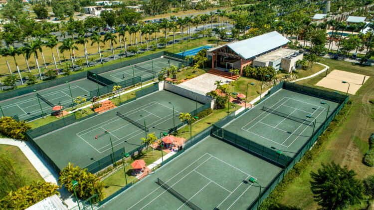 Five Har-Tru Clay Tennis Courts