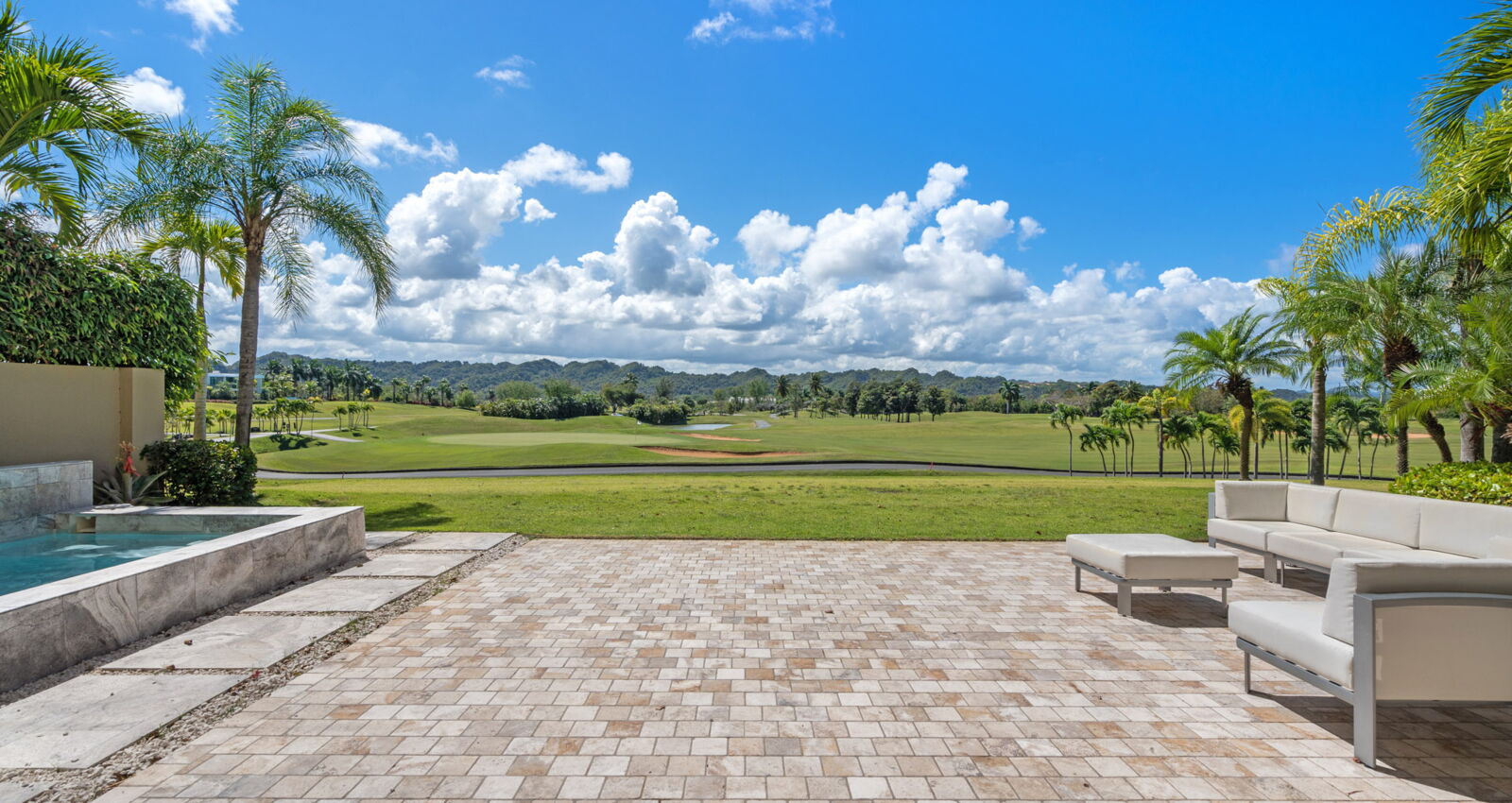 Plantation Village #23-002