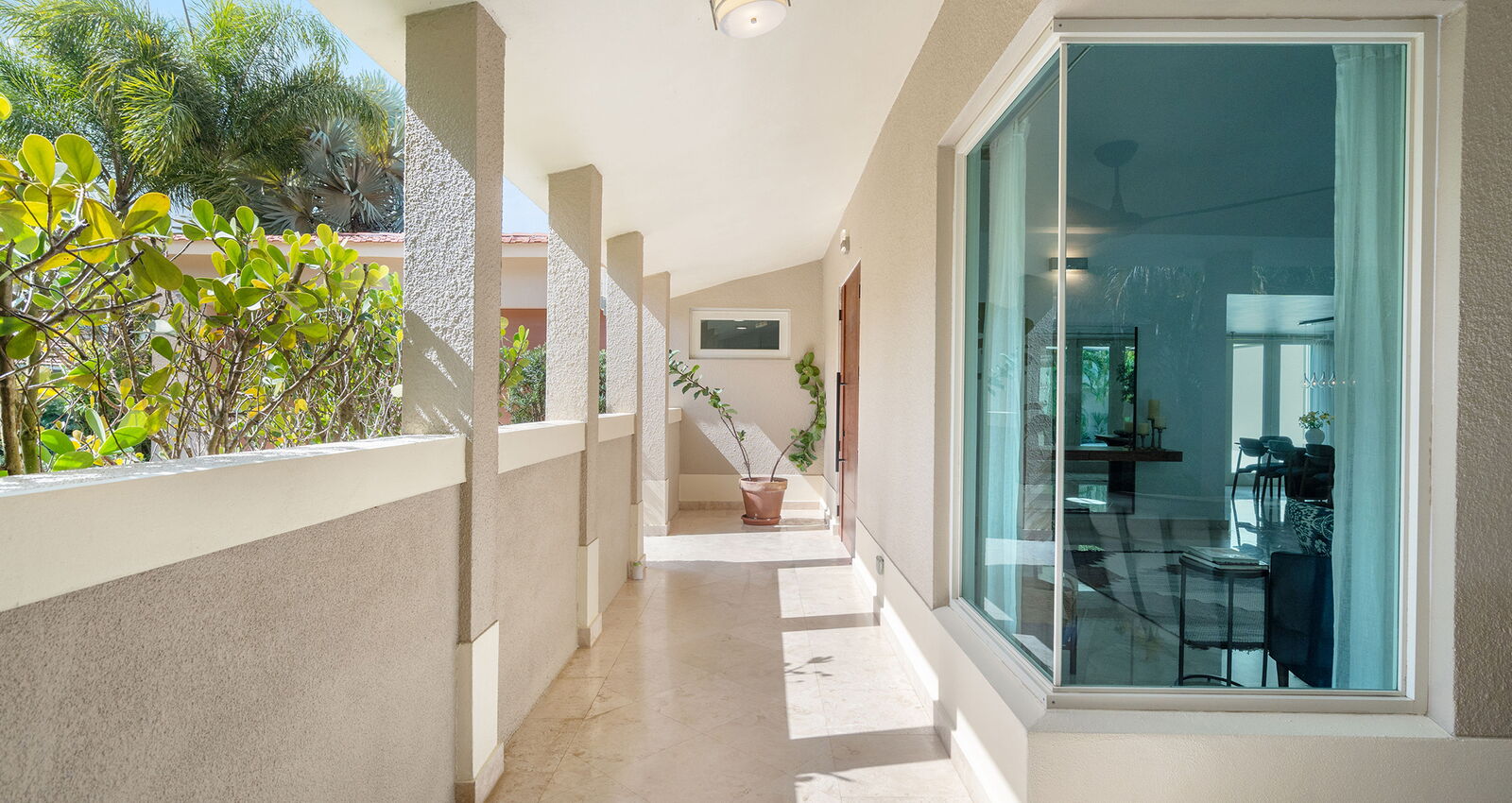 359 Camino de la Pomarrosa