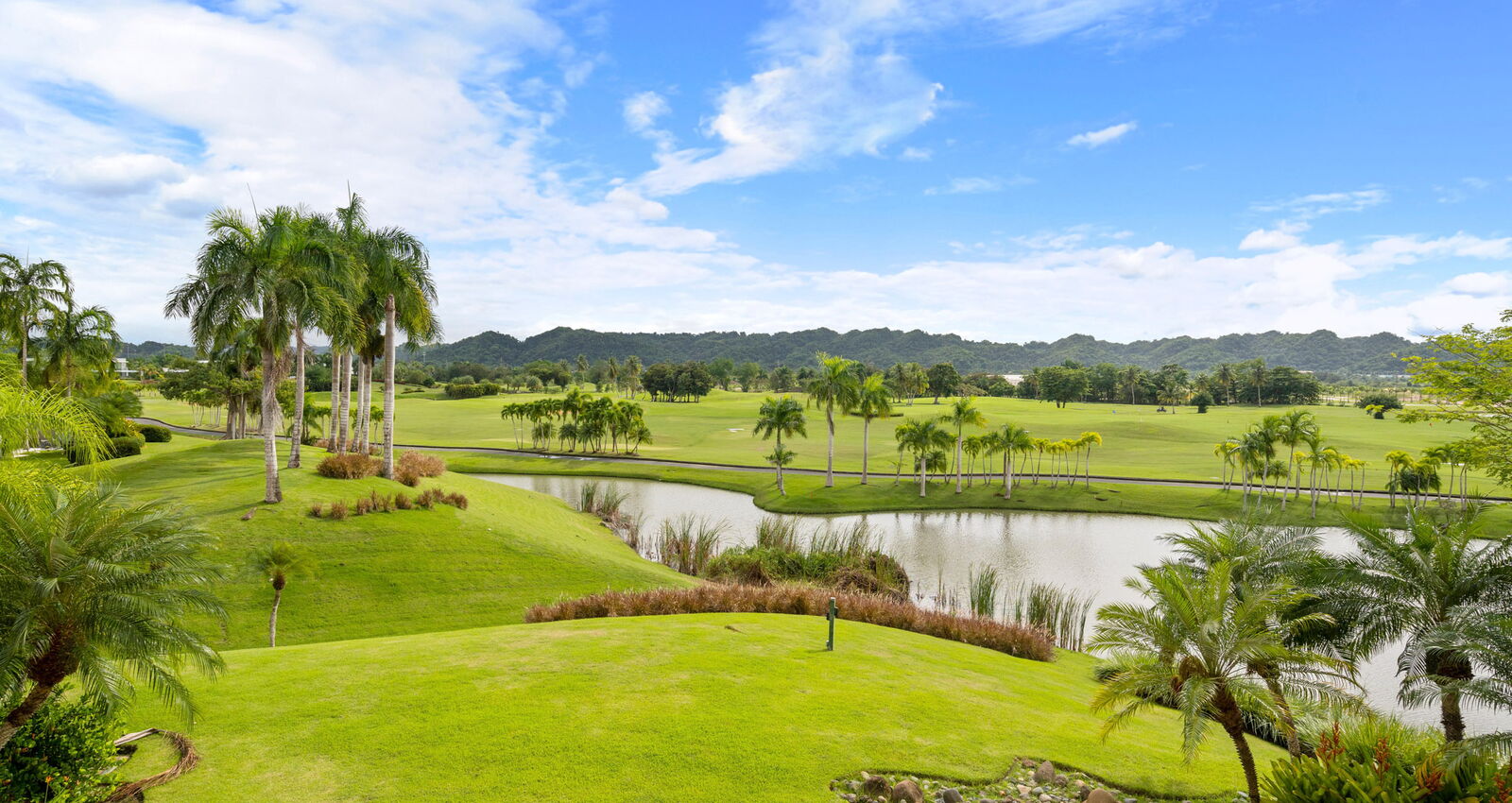 Plantation Village #23-004