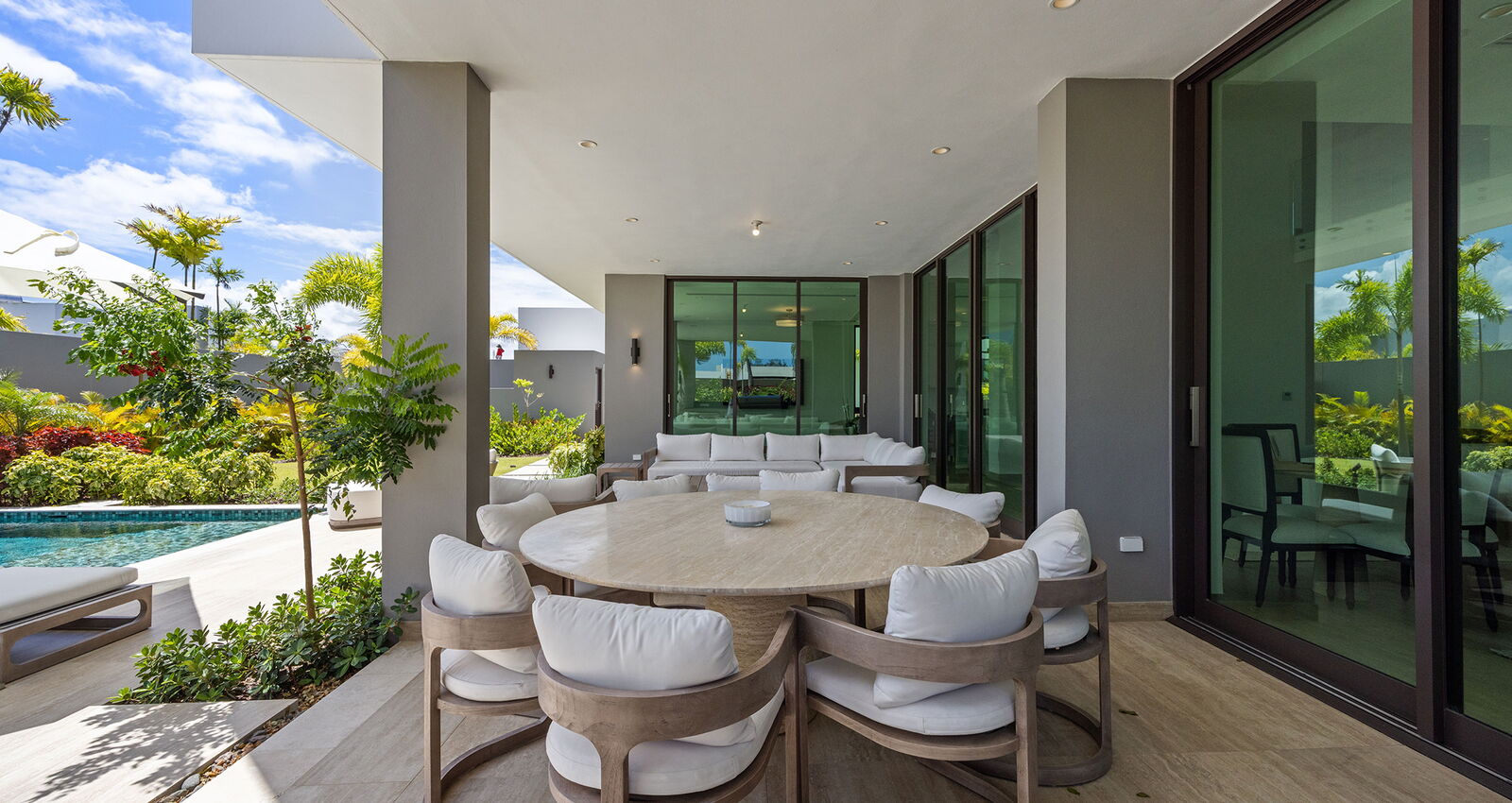 Luxury Pools Real Estate Puerto Rico