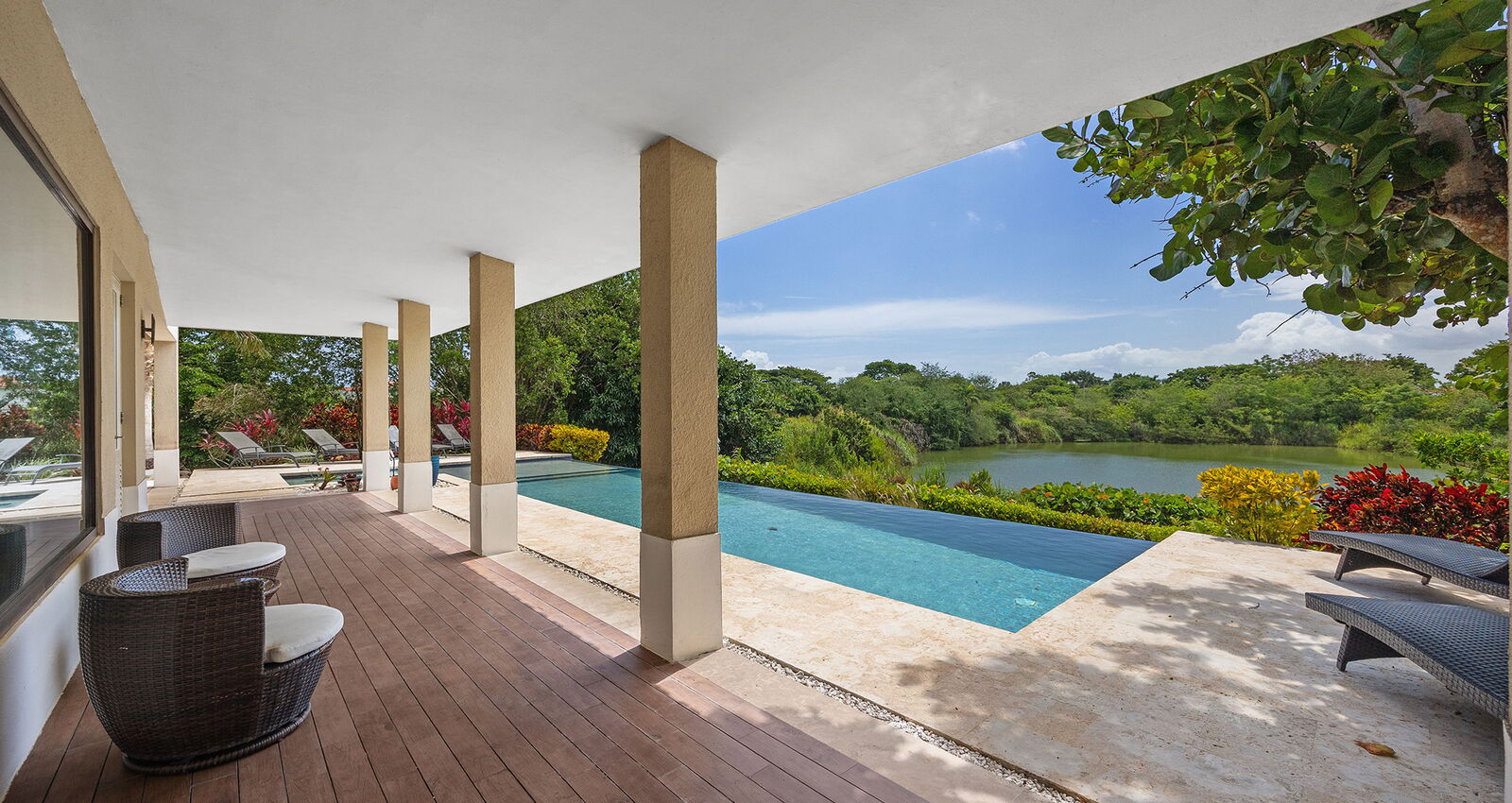 Luxury Pool in Sabanera Dorado