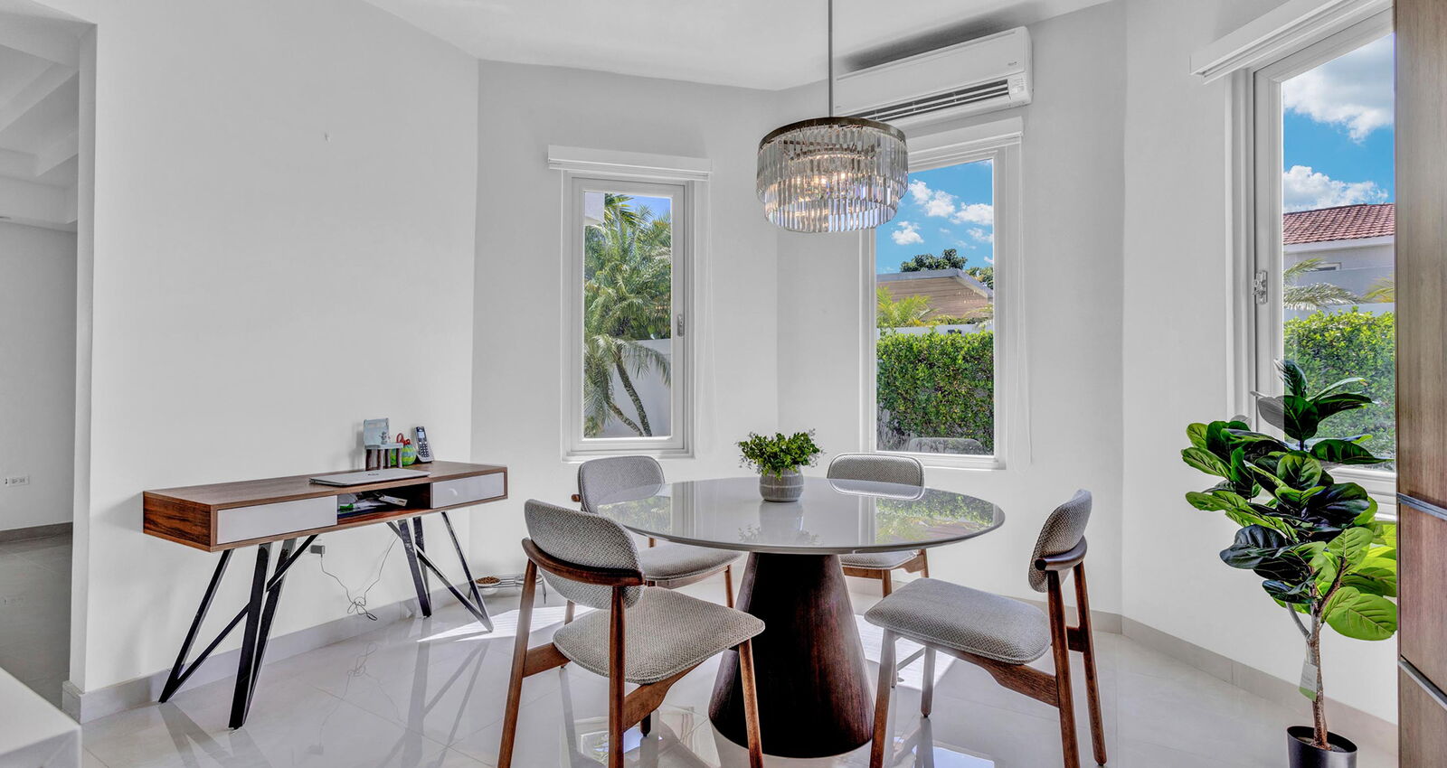Breakfast Nook