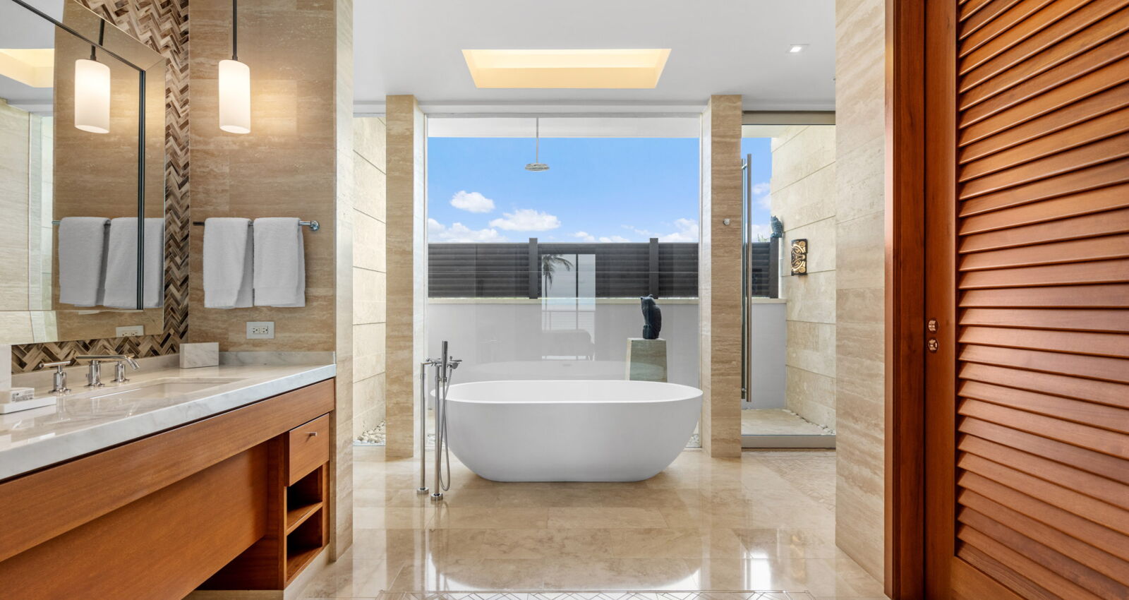 West Beach Residence #23-010