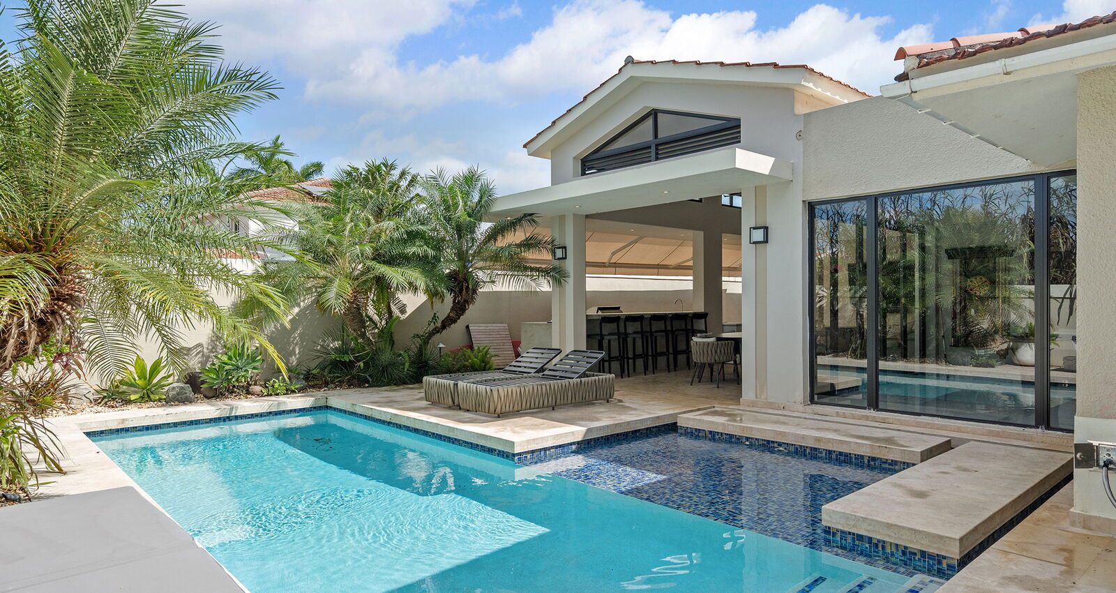 358 Camino de la Pomarrosa