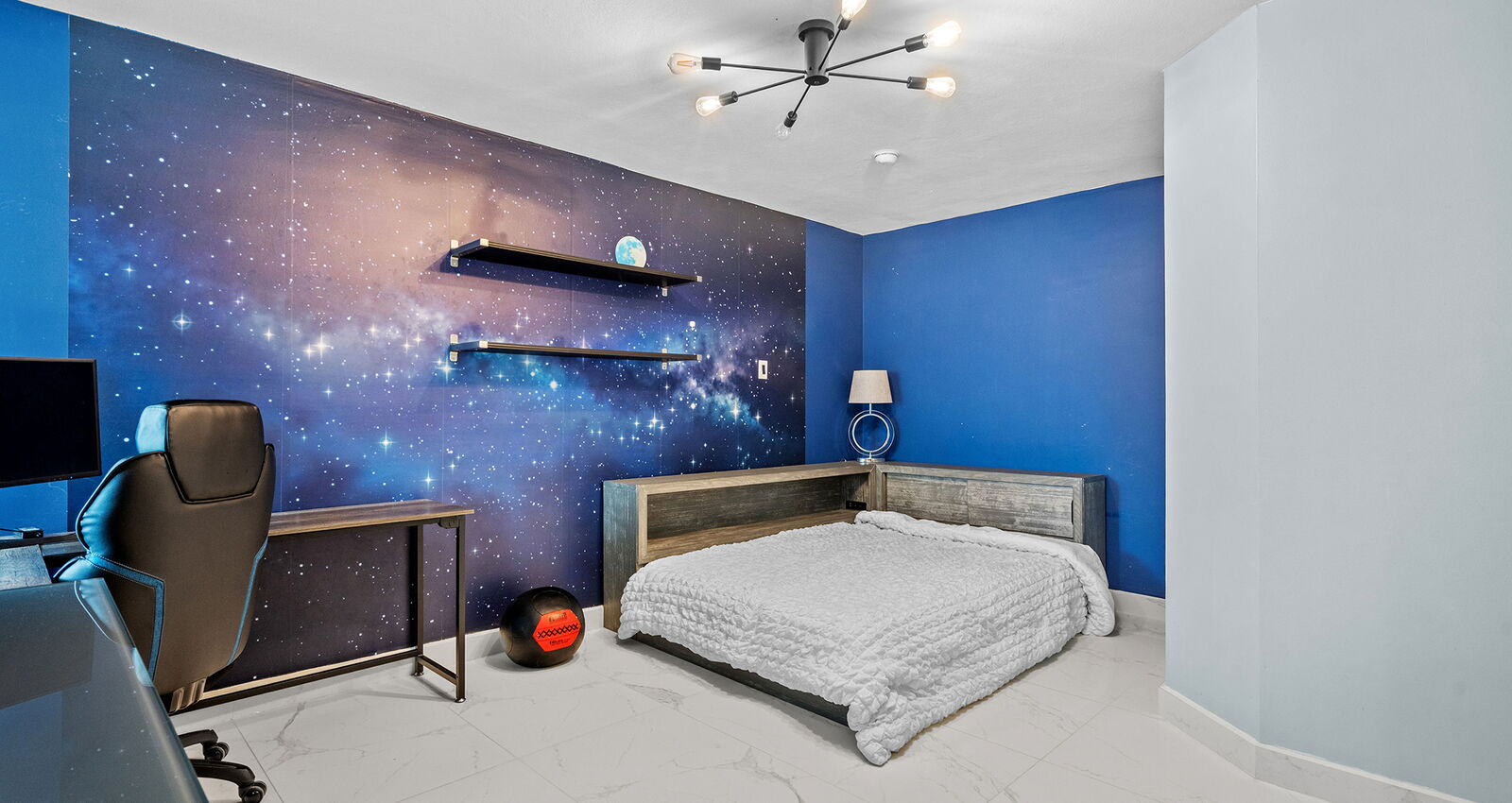 358 Camino de la Pomarrosa