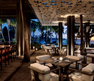 Positivo Beachfront Restaurant